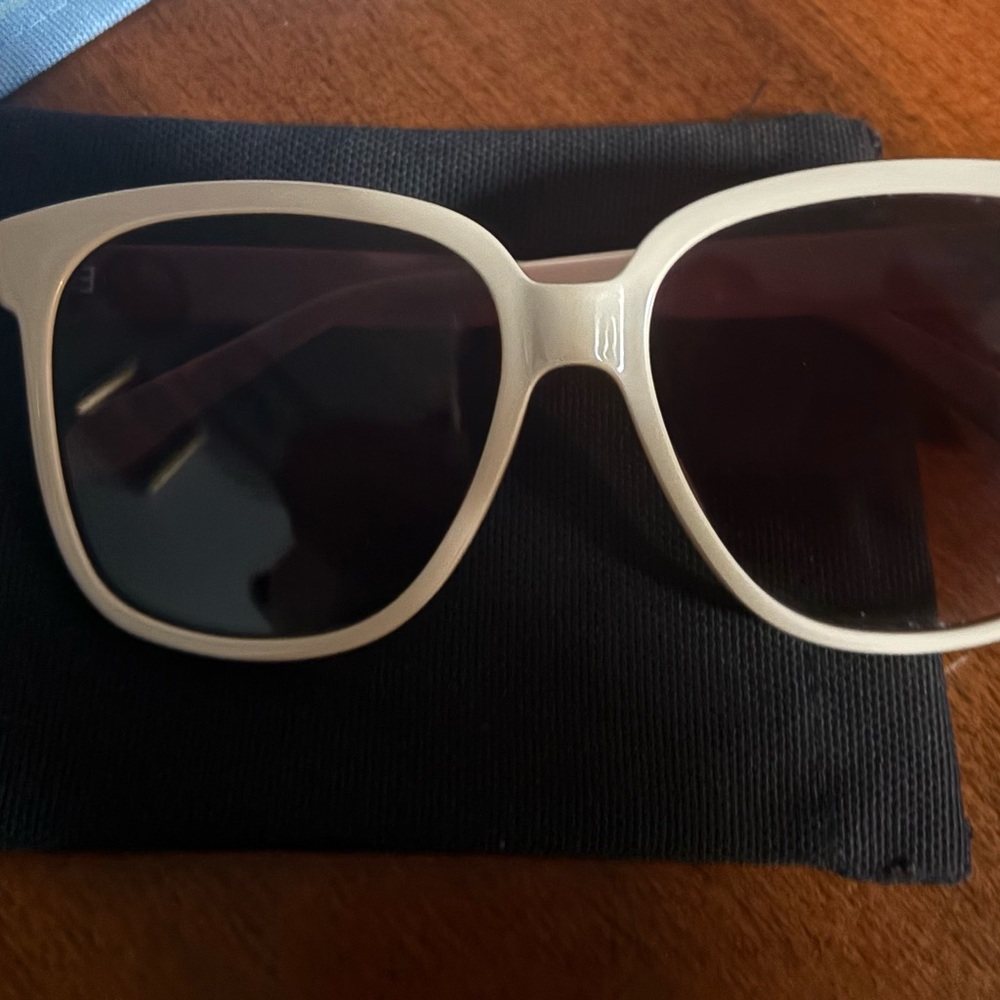 Stylish Cream Sunglasses